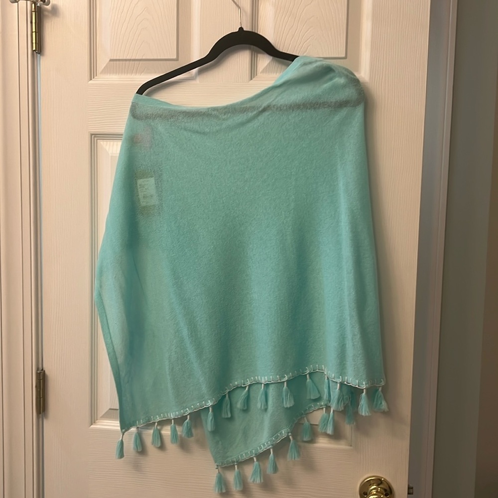 Lilly Pulitzer sea salt Blue poncho